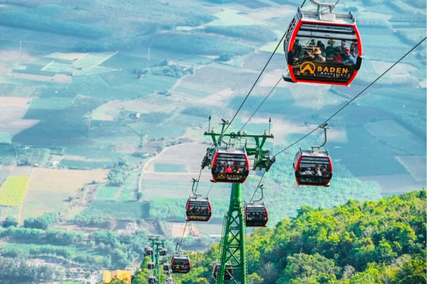 ba den mountain cable car