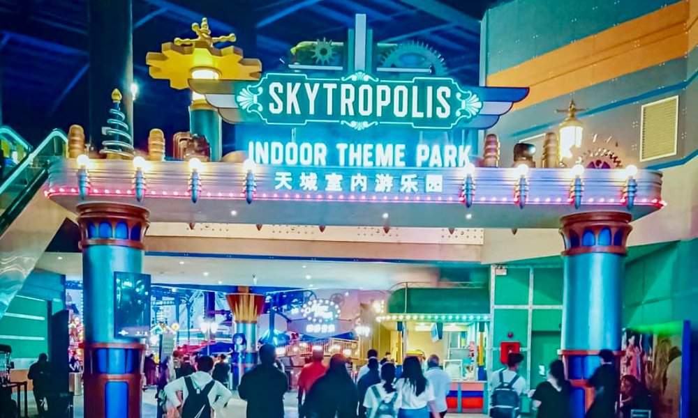 Skytropolis Indoor Theme Park
